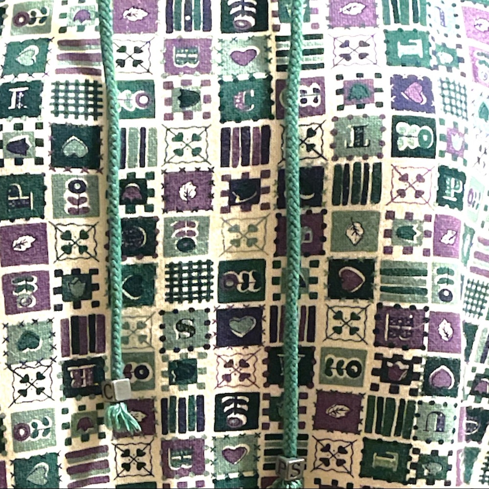 Y2K Pullover Sweatshirt - Picture 5 of 5